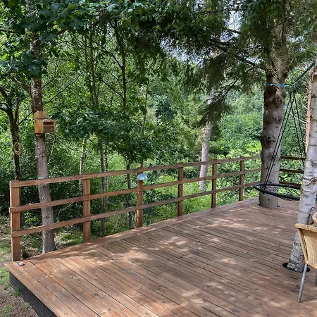 בית נופש Fine Details In Forest Setting In *
